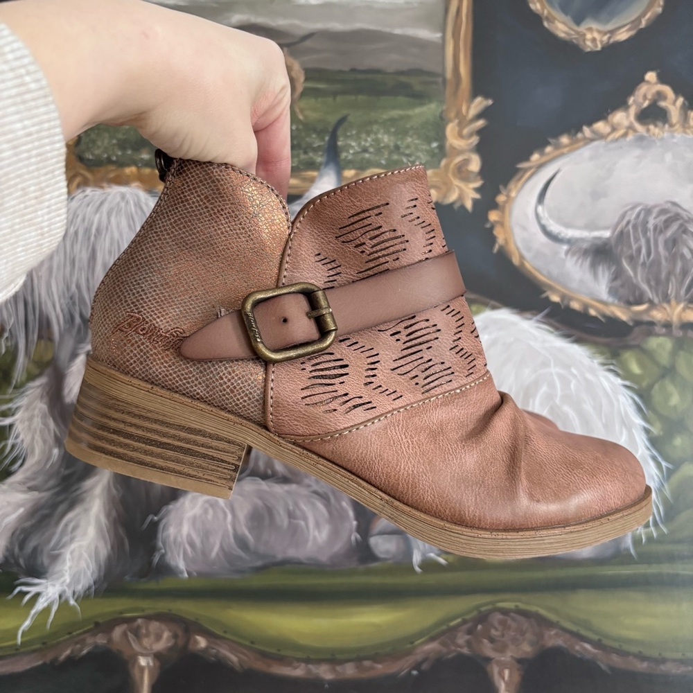 Blowfish Ankle Bootie Metallic Bronze Brown Buckle Size 8.5